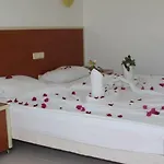 Hare Hotel
